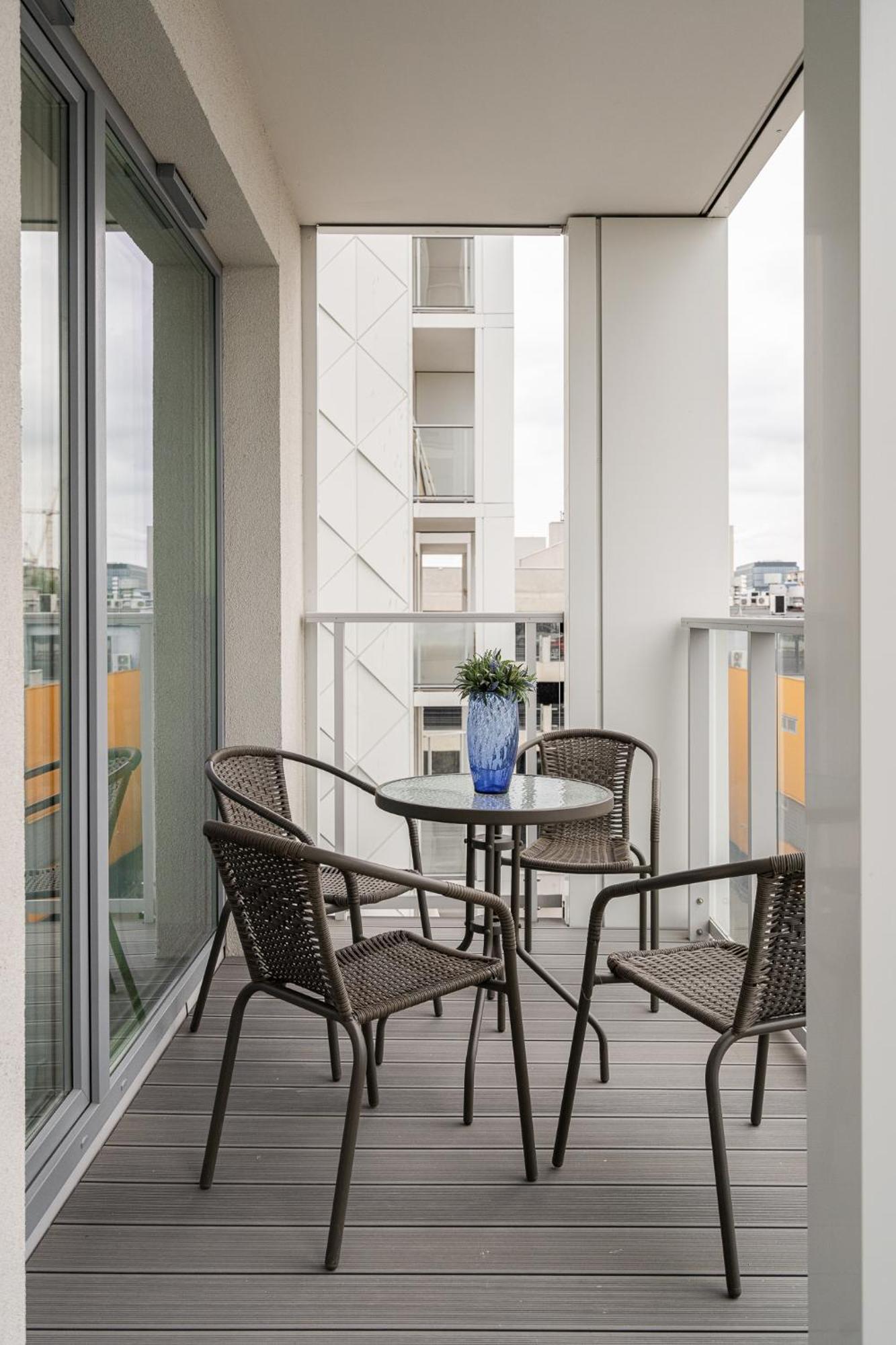 Rentplanet - Apartamenty Braniborska II Wroclaw Exterior photo